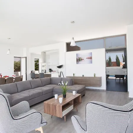 Nissi Pearl Villas Βίλα *